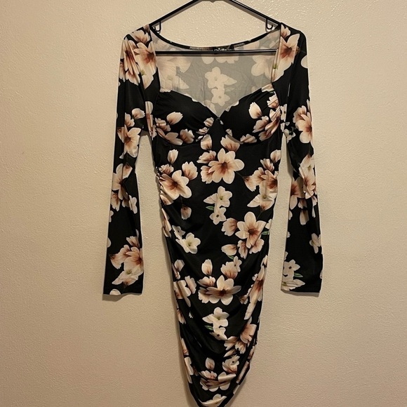 Floral Print Sweetheart Neck Ruched Mini Dress Size Small NEW - Picture 6 of 11